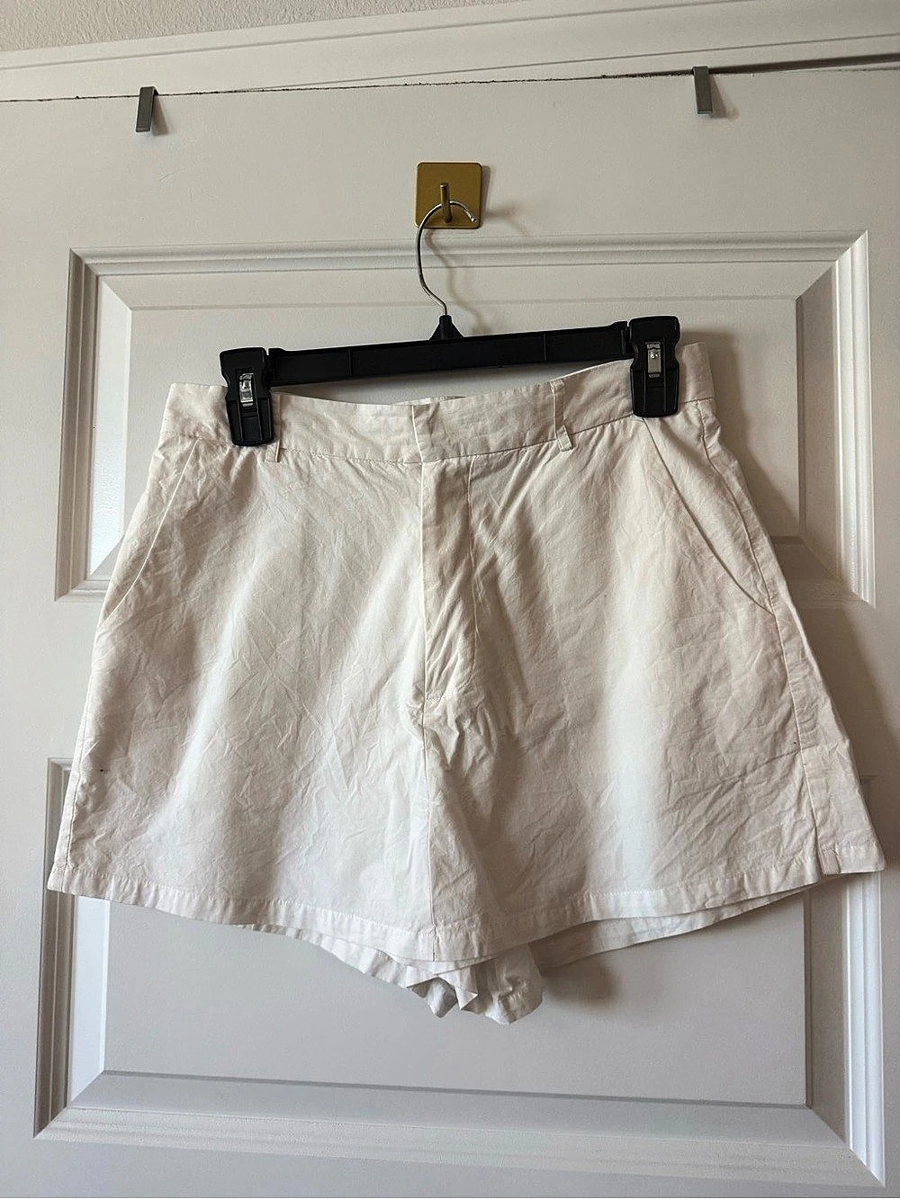sundays High Waist Shorts in White Size Medium Like New